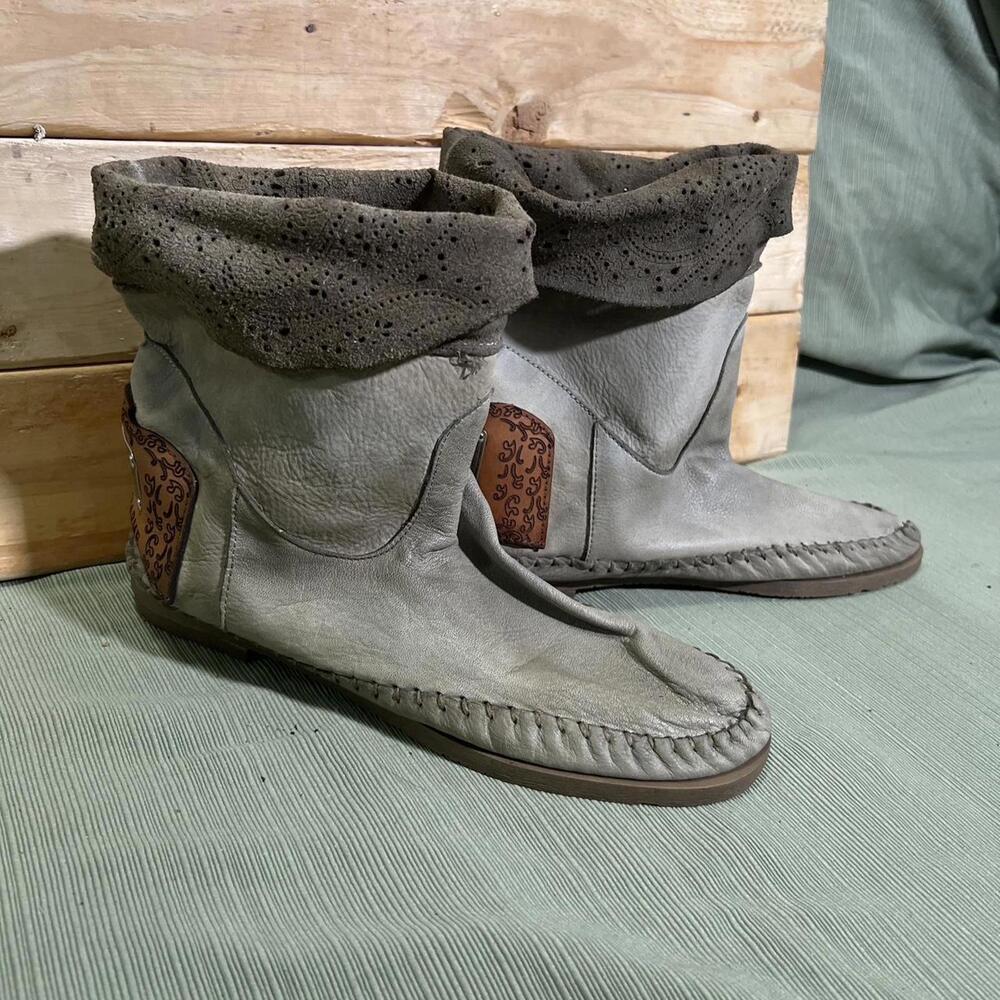 Karma Of Charm fold over green leather boots
